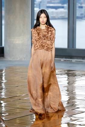 Ulla Johnson Ready to wear fall winter 2025 26 NEW YORK February 2025 Ulla Johnson Ready to wear fall winter 2025 26 NEW YORK February 2025, Credit:Zeppelin Avalon  Copyright: xZeppelinx xAvalonx 0961811915