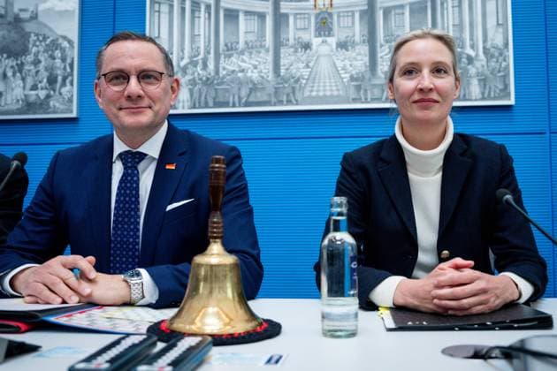 News Themen der Woche KW07 News Bilder des Tages Auftaktbilder im Vorfeld der AfD Bundestagssitzung Aktuell, 10.02.2025, Berlin, Dr. Alice Weidel und Tino Chrupalla im Vorfeld der Fraktionssitzung der AfD Bundestagsfraktion im Reichstagsgebaeude Berlin Berlin Deutschland