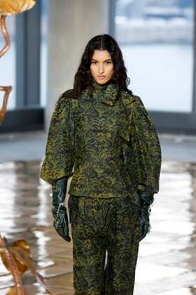 Ulla Johnson Ready to wear fall winter 2025 26 NEW YORK February 2025 Ulla Johnson Ready to wear fall winter 2025 26 NEW YORK February 2025, Credit:Zeppelin Avalon  Copyright: xZeppelinx xAvalonx 0961865423