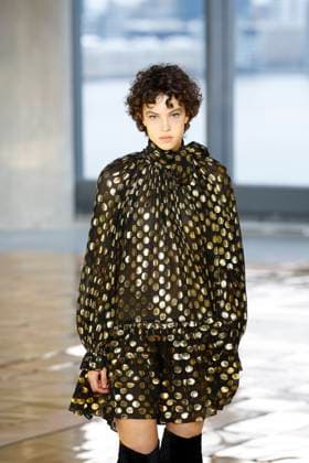Ulla Johnson Ready to wear fall winter 2025 26 NEW YORK February 2025 Ulla Johnson Ready to wear fall winter 2025 26 NEW YORK February 2025, Credit:Zeppelin Avalon  Copyright: xZeppelinx xAvalonx 0961866381