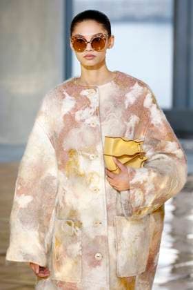 Ulla Johnson Ready to wear fall winter 2025 26 NEW YORK February 2025 Ulla Johnson Ready to wear fall winter 2025 26 NEW YORK February 2025, Credit:Zeppelin Avalon  Copyright: xZeppelinx xAvalonx 0961866922