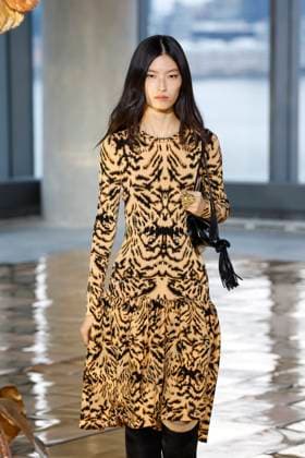 Ulla Johnson Ready to wear fall winter 2025 26 NEW YORK February 2025 Ulla Johnson Ready to wear fall winter 2025 26 NEW YORK February 2025, Credit:Zeppelin Avalon  Copyright: xZeppelinx xAvalonx 0961867548
