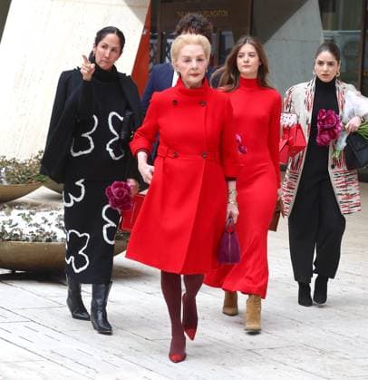 NYFW - Carolina Herrera With Her Family Designer Carolina Herrera with her daughters Carolina Adriana Herrera, Patricia Cristina Herrera and their children leave the Carolina Herrera show during the New York fashion week, NY, USA, on February 10, 2025. Photo by Dylan Travis ABACAPRESS.COM New York City NY United States  Copyright: xDylanxTravis ABACAx