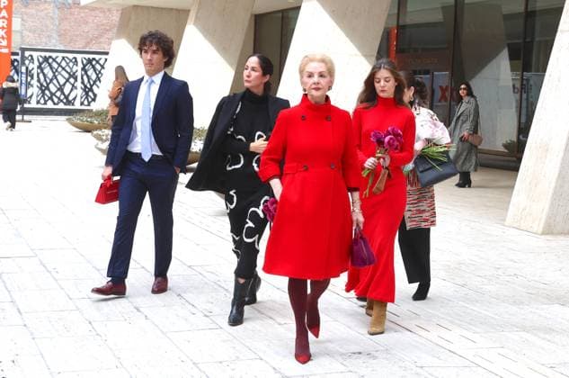 Entertainment Bilder des Tages NYFW - Carolina Herrera With Her Family Designer Carolina Herrera with her daughters Carolina Adriana Herrera, Patricia Cristina Herrera and their children leave the Carolina Herrera show during the New York fashion week, NY, USA, on February 10, 2025. Photo by Dylan Travis ABACAPRESS.COM New York City NY United States  Copyright: xDylanxTravis ABACAx