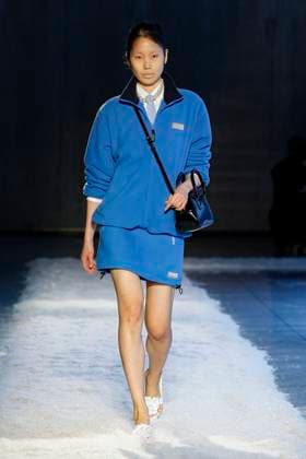 Défilé de mode Sandy Liang collection automne hiver 2025 2026 lors de la Fashion Week de New York Model on the runway at the Sandy Liang Fall RTW 2025 fashion show as part of New York Fashion Week on February 09, 2025 in New York, New York New York Etats Unis  Copyright: xAgencex xBestimagexAgencex xBestimagex