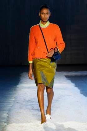 Défilé de mode Sandy Liang collection automne hiver 2025 2026 lors de la Fashion Week de New York Model on the runway at the Sandy Liang Fall RTW 2025 fashion show as part of New York Fashion Week on February 09, 2025 in New York, New York New York Etats Unis  Copyright: xAgencex xBestimagexAgencex xBestimagex