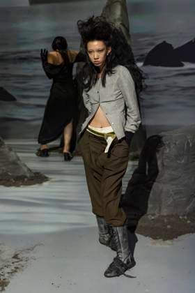 Défilé de mode Elena Velez collection automne hiver 2025 2026 lors de la Fashion Week de New York Model on the runway at the Elena Velez Fall RTW 2025 fashion show as part of New York Fashion Week on February 09, 2025 in New York, New York New York Etats Unis  Copyright: xAgencex xBestimagexAgencex xBestimagex