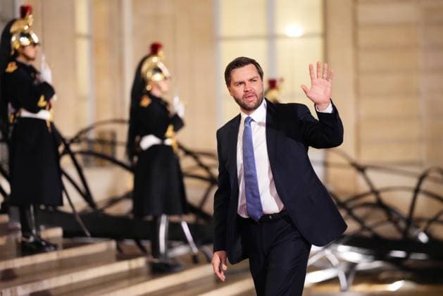 News Themen der Woche KW07 News Bilder des Tages February 10, 2025, Paris, France: U.S. Vice President JD Vance arrives for a reception at Palais de l™Elysee in Paris on Monday, Feb. 10, 2025. Paris France  - ZUMAc35_ 20250210_zaf_c35_062 Copyright: xSeanxKilpatrickx