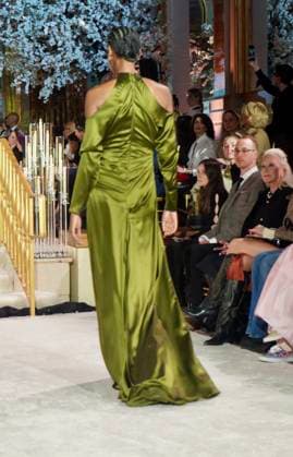 Nyfw: nardos fall 2025 collection. (new) nyfw: nardos fall 2025 collection. February 10, 2025, new york, usa: presentation of nardos fall 2025 collection during new york fashion week at plaza hotel in manhattan, new york. The collection is inspired by the craftsmanship of jewelry making and the raw beauty of natural stones. Mandatory credit: niyi fote thenews2 (Foto: Niyi Fote Thenews2 imago images) Nyfw: nardos fall 2025 collection.  Copyright: xNiyixFotex