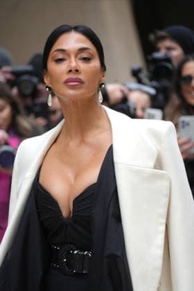 February 10, 2025, New York, New York, USA: NICOLE SCHERZINGER attends the Carolina Herrera W25 runway show during New York Fashion Week,.Pine Street, NYC.February 10, 2025 . New York USA - ZUMAms4_ 20250210_faf_ms4_001 Copyright: xSoniaxMoskowitzxGordonx