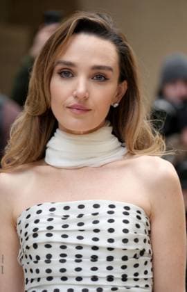 February 10, 2025, New York, New York, USA: CHLOE FINEMAN attends the Carolina Herrera W25 runway show during New York Fashion Week,.Pine Street, NYC.February 10, 2025 . New York USA - ZUMAms4_ 20250210_faf_ms4_012 Copyright: xSoniaxMoskowitzxGordonx