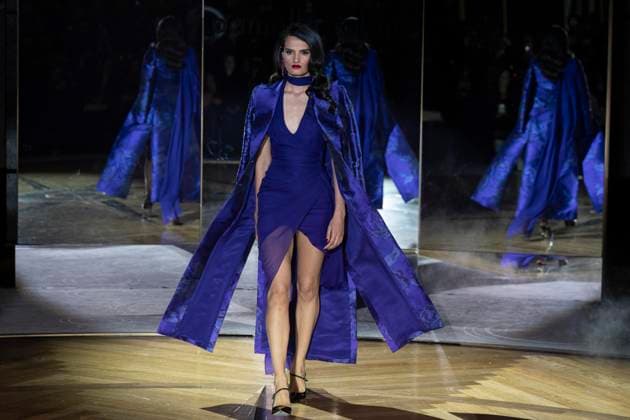 February 10, 2025, New York, New York, USA: A model walks runway for Pamella Roland runway show during New York Fashion Week Fall Winter 2025 at Rainbow Room at Rockefeller Center in New York on February 10, 2025 New York USA - ZUMAr339 20250210_znp_r339_025 Copyright: xLevxRadinx