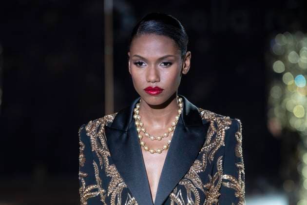 February 10, 2025, New York, New York, USA: A model walks runway for Pamella Roland runway show during New York Fashion Week Fall Winter 2025 at Rainbow Room at Rockefeller Center in New York on February 10, 2025 New York USA - ZUMAr339 20250210_znp_r339_074 Copyright: xLevxRadinx