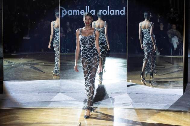 February 10, 2025, New York, New York, USA: A model walks runway for Pamella Roland runway show during New York Fashion Week Fall Winter 2025 at Rainbow Room at Rockefeller Center in New York on February 10, 2025 New York USA - ZUMAr339 20250210_znp_r339_120 Copyright: xLevxRadinx