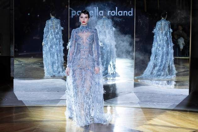 February 10, 2025, New York, New York, USA: A model walks runway for Pamella Roland runway show during New York Fashion Week Fall Winter 2025 at Rainbow Room at Rockefeller Center in New York on February 10, 2025 New York USA - ZUMAr339 20250210_znp_r339_127 Copyright: xLevxRadinx