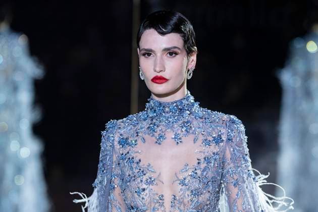 February 10, 2025, New York, New York, USA: A model walks runway for Pamella Roland runway show during New York Fashion Week Fall Winter 2025 at Rainbow Room at Rockefeller Center in New York on February 10, 2025 New York USA - ZUMAr339 20250210_znp_r339_128 Copyright: xLevxRadinx