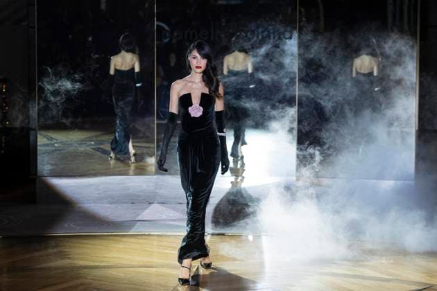 February 10, 2025, New York, New York, USA: A model walks runway for Pamella Roland runway show during New York Fashion Week Fall Winter 2025 at Rainbow Room at Rockefeller Center in New York on February 10, 2025 New York USA - ZUMAr339 20250210_znp_r339_035 Copyright: xLevxRadinx