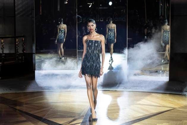 February 10, 2025, New York, New York, USA: A model walks runway for Pamella Roland runway show during New York Fashion Week Fall Winter 2025 at Rainbow Room at Rockefeller Center in New York on February 10, 2025 New York USA - ZUMAr339 20250210_znp_r339_019 Copyright: xLevxRadinx