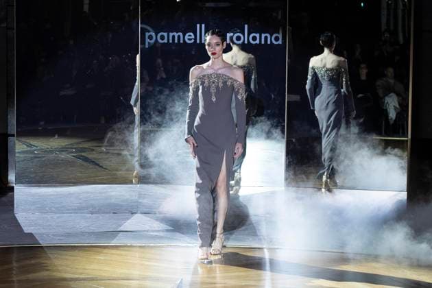 February 10, 2025, New York, New York, USA: A model walks runway for Pamella Roland runway show during New York Fashion Week Fall Winter 2025 at Rainbow Room at Rockefeller Center in New York on February 10, 2025 New York USA - ZUMAr339 20250210_znp_r339_044 Copyright: xLevxRadinx