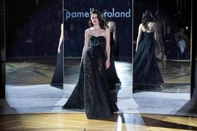 February 10, 2025, New York, New York, USA: A model walks runway for Pamella Roland runway show during New York Fashion Week Fall Winter 2025 at Rainbow Room at Rockefeller Center in New York on February 10, 2025 New York USA - ZUMAr339 20250210_znp_r339_059 Copyright: xLevxRadinx