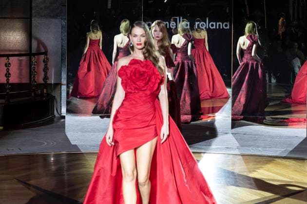 February 10, 2025, New York, New York, USA: Models walks runway for Pamella Roland runway show during New York Fashion Week Fall Winter 2025 at Rainbow Room at Rockefeller Center in New York on February 10, 2025 New York USA - ZUMAr339 20250210_znp_r339_135 Copyright: xLevxRadinx