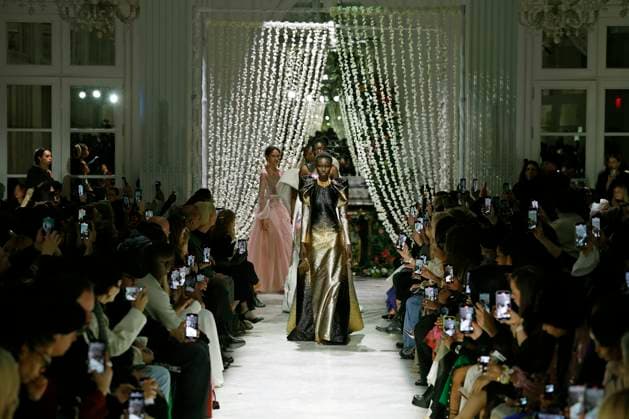 Bibhu Mohapatra Ready to wear fall winter 2025 26 NEW YORK February 2025 Bibhu Mohapatra Ready to wear fall winter 2025 26 NEW YORK February 2025, Credit:Zeppelin Avalon  Copyright: xZeppelinx xAvalonx 0962234942
