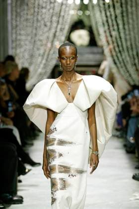 Bibhu Mohapatra Ready to wear fall winter 2025 26 NEW YORK February 2025 Bibhu Mohapatra Ready to wear fall winter 2025 26 NEW YORK February 2025, Credit:Zeppelin Avalon  Copyright: xZeppelinx xAvalonx 0962235334