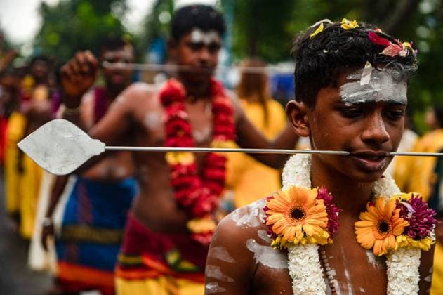 Bilder des Jahres 2025, News 02 Februar News Themen der Woche KW07 News Bilder des Tages Thaipusam Procession - Indonesia Thousands of Hindu devotees participated in the Thaipusam procession in Medan, North Sumatra, Indonesia on February 11, 2025. This celebration showcases multiculturalism and serves as both a religious event and a key aspect of cultural heritage, economic opportunity, and tourism in the region. Thaipusam contributes to Medan s multicultural identity and has the potential to attract tourists, enhancing the city’s reputation as a vibrant cultural destination. Photo by Aditya Sutanta ABACAPRESS.COM Indonesia  Copyright: xAdityaxSutanta ABACAx