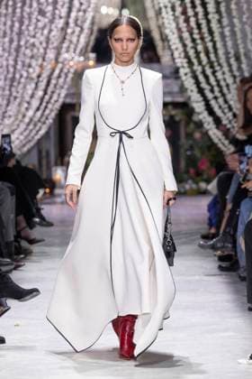 Bibhu Mohapatra fashion show fall winter collection 2025 2026 during New York Fashion Week A model walks the runway at the Bibhu Mohapatra fashion show during New York Fashion Week at the The Pierre Hotel on February 10, 2025 in New York City New York Etats Unis  Copyright: xAgencex xBestimagexAgencex xBestimagex
