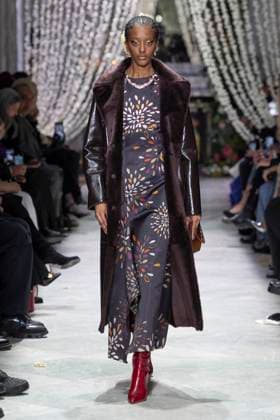 Bibhu Mohapatra fashion show fall winter collection 2025 2026 during New York Fashion Week A model walks the runway at the Bibhu Mohapatra fashion show during New York Fashion Week at the The Pierre Hotel on February 10, 2025 in New York City New York Etats Unis  Copyright: xAgencex xBestimagexAgencex xBestimagex