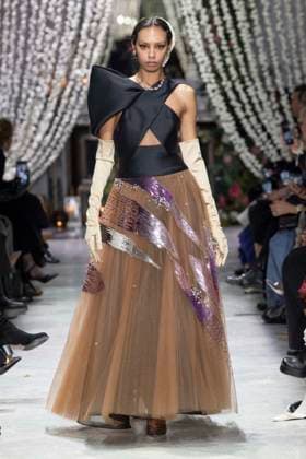 Bibhu Mohapatra fashion show fall winter collection 2025 2026 during New York Fashion Week A model walks the runway at the Bibhu Mohapatra fashion show during New York Fashion Week at the The Pierre Hotel on February 10, 2025 in New York City New York Etats Unis  Copyright: xAgencex xBestimagexAgencex xBestimagex