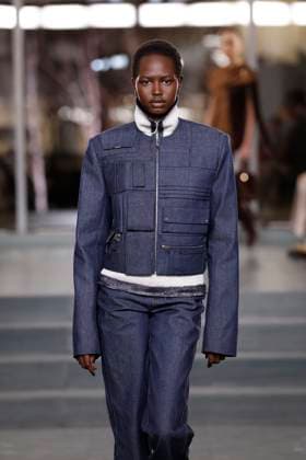 Tory Burch Ready-to-wear Fall Winter 2025 26, New York, February 2025 Tory Burch Ready-to-wear Fall Winter 2025 26 runway at New York fashion week, 10 February 2025., Credit:x Avalon New York, USA  Copyright: xxx xAvalonx PHT_fashion_NYFW_Tory_Burch_details_962321282