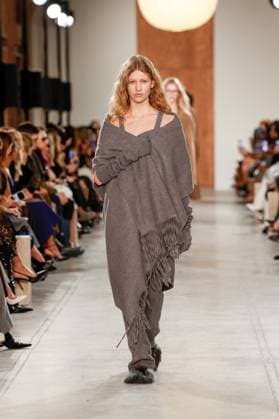 Runway during the Michael Kors Collection Fall Winter 2025 Runway Show at Terminal Warehouse on February 11, 2025 in New York City New York Etats Unis  Copyright: xAgencex xBestimagexAgencex xBestimagex