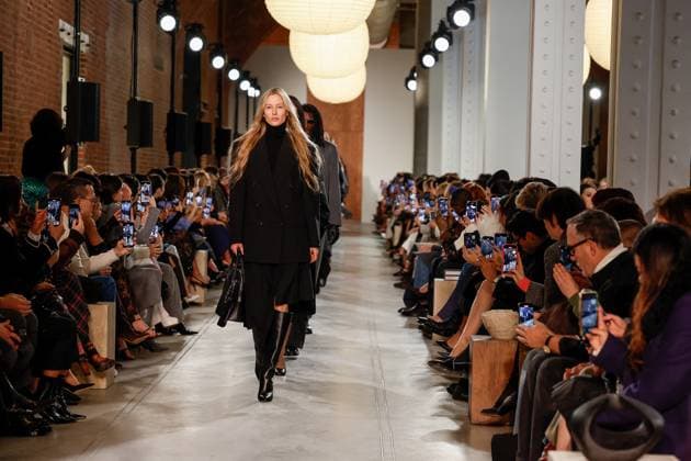 Runway during the Michael Kors Collection Fall Winter 2025 Runway Show at Terminal Warehouse on February 11, 2025 in New York City New York Etats Unis  Copyright: xAgencex xBestimagexAgencex xBestimagex