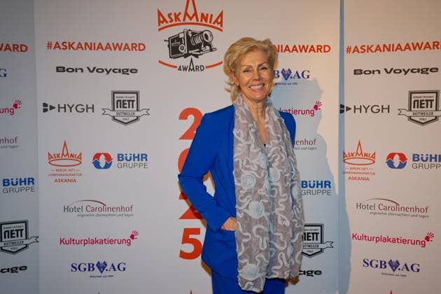 Marika George (Laudatorin) bei der 17. Verleihung des ASKANIA-Award im Quatsch Comedy Club Berlin.