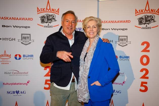 Nico Hofmann (Preisträger), Marika George (Laudatorin) bei der 17. Verleihung des ASKANIA-Award im Quatsch Comedy Club Berlin.