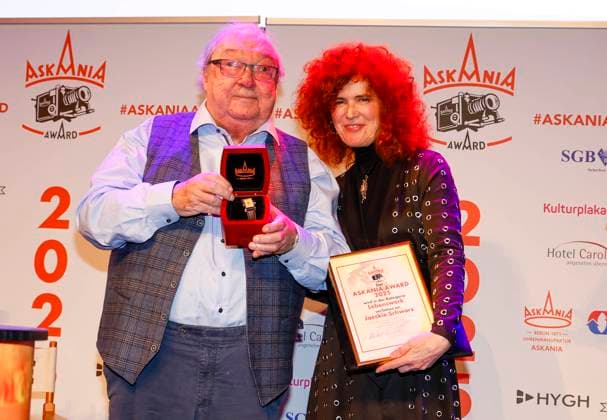Preisträger Jacki Schwarz, Martina Dold bei der 17. Verleihung des ASKANIA-Award im Quatsch Comedy Club Berlin.