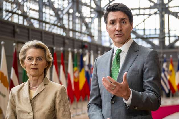 News Themen der Woche KW07 News Bilder des Tages February 12, 2025, Brussels, Bxl, Belgium: European Commission President Ursula von der Leyen (L), and Canadian Prime Minister Justin Trudeau before their meeting at the European Council headquarters in Brussels, Belgium on 12 02 2025 The meeting focuses on cooperation in economic and environmental policies as well as strengthening bilateral relations by Brussels Belgium - ZUMAw80_ 20250212_faf_w80_014 Copyright: xWiktorxDabkowskix