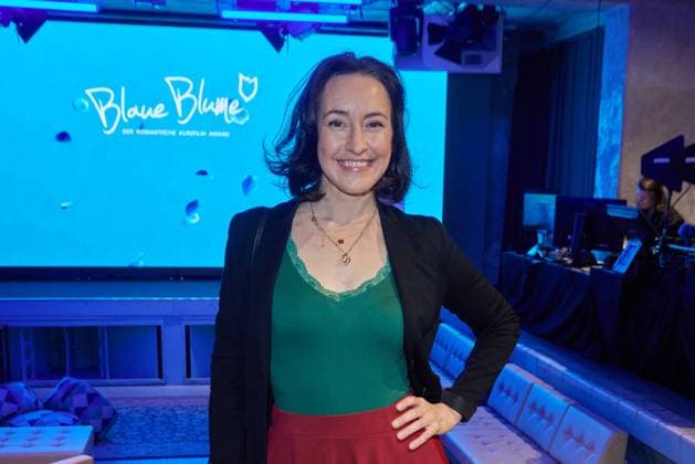 Maike von Bremen - Gaesteankunft zur Verleihung des Kurzfilmpreises BLAUE BLUME von Romance TV im Prince Charles in Berlin am 12.02.2025. Kurzfilmpreis BLAUE BLUME