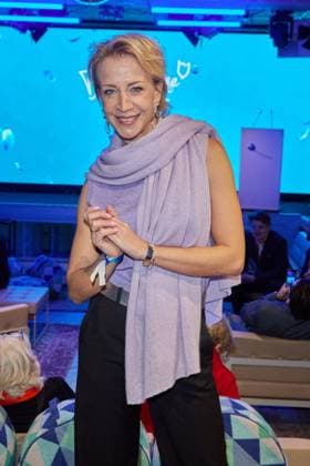Annika Ernst - Gaesteankunft zur Verleihung des Kurzfilmpreises BLAUE BLUME von Romance TV im Prince Charles in Berlin am 12.02.2025. Kurzfilmpreis BLAUE BLUME