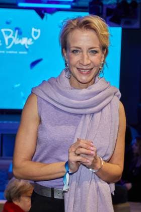 Annika Ernst - Gaesteankunft zur Verleihung des Kurzfilmpreises BLAUE BLUME von Romance TV im Prince Charles in Berlin am 12.02.2025. Kurzfilmpreis BLAUE BLUME