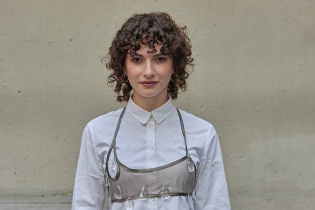 Franziska von Harsdorf - Gaesteankunft zur Verleihung des Kurzfilmpreises BLAUE BLUME von Romance TV im Prince Charles in Berlin am 12.02.2025. Kurzfilmpreis BLAUE BLUME