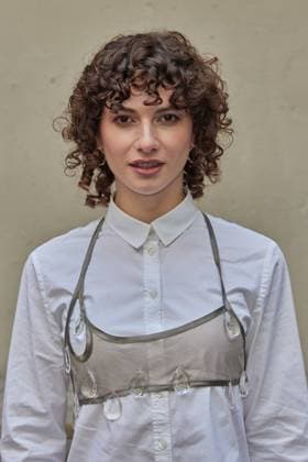 Franziska von Harsdorf - Gaesteankunft zur Verleihung des Kurzfilmpreises BLAUE BLUME von Romance TV im Prince Charles in Berlin am 12.02.2025. Kurzfilmpreis BLAUE BLUME