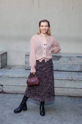 Award - Blaue Blume 2025 Annabella Zetsch bei der Verleihung BLAUE BLUME von Romance TV im Prince Charles am 12.02.2024 in Berlin. Copyright: xEventpressxKochanx