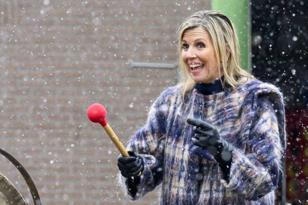 Entertainment Themen der Woche KW07 Entertainment Bilder des Tages Queen Maxima Visits Primary Schools - Emmen , Queen Máxima as honorary chair of More Music in the Classroom visits the primary schools Sint Fransschool and in Emmen. After school, the students can participate in activities in the field of art and culture, which they often do not experience directly from home. Emmen , Netherlands on February 13, 2025. Photo by NLBeeld Patrick van Emst Bruno Press ABACAPRESS.COM Emmen Netherlands  Copyright: xBrunoxPress ABACAx