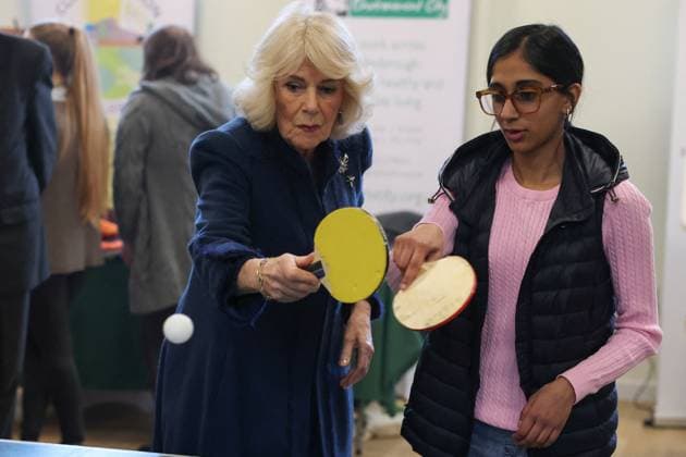 Entertainment Themen der Woche KW07 Entertainment Bilder des Tages King Charles and Queen Camilla visit Middlesbrough Britain s Queen Camilla plays table tennis with Alesha Hussain, 15, during a visit to Middlesbrough s International Centre in Middlesbrough, Britain February 13, 2025., Credit:Phil Noble Avalon UNITED KINGDOM, MIDDLESBROUGH  Copyright: xPhilxNoblex xAvalonx 0963356656