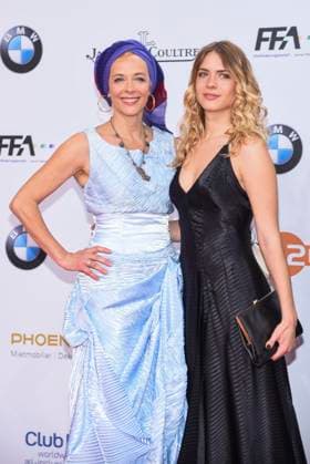 Katja Riemann und Tochter Paula bei der 67. Verleihung des Deutschen Filmpreis am Freitag 28. April 2017 im Palais am Funkturm in den Messehallen in Berlin Berlin Deutschland *** Katja Riemann and Subsidiary Paula at the 67 award Ceremony of Germans Film Award on Friday 28 April 2017 at Palais on Radio tower in the Exhibition halls in Berlin Berlin Germany