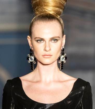 February 13, 2025, New York, New York, USA: Model walks runway for Zang Toi runway show during New York Fashion Week Fall Winter 2025 at Park Avenue Christian Church in New York on February 13, 2025. Zang Toi design for House of Toi includes dresses, shoes, accessories like bags, costume jewelry, belts and etc. New York USA - ZUMAr339 20250213_znp_r339_081 Copyright: xLevxRadinx
