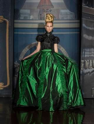 February 13, 2025, New York, New York, USA: Model walks runway for Zang Toi runway show during New York Fashion Week Fall Winter 2025 at Park Avenue Christian Church in New York on February 13, 2025. Zang Toi design for House of Toi includes dresses, shoes, accessories like bags, costume jewelry, belts and etc. New York USA - ZUMAr339 20250213_znp_r339_110 Copyright: xLevxRadinx