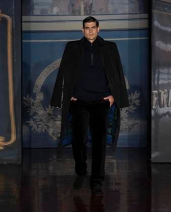 February 13, 2025, New York, New York, USA: Model walks runway for Zang Toi runway show during New York Fashion Week Fall Winter 2025 at Park Avenue Christian Church in New York on February 13, 2025. Zang Toi design for House of Toi includes dresses, shoes, accessories like bags, costume jewelry, belts and etc. New York USA - ZUMAr339 20250213_znp_r339_030 Copyright: xLevxRadinx